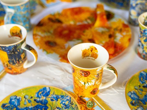 Kubek - Van Gogh, Słoneczniki - Porcelana w eleganckim pudełku